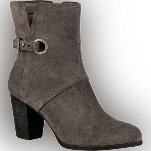 Koolaburra by Ugg | Samiah | stacked heel | suede | bootie | W7  *nwob* - Picture 1 of 13